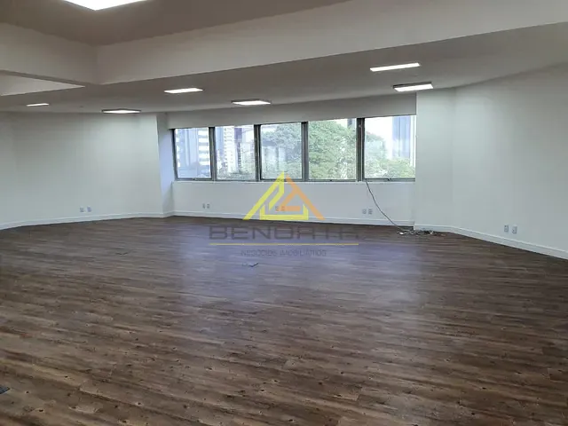 Conjunto comercial com 204m², para alugar, no bairro brooklin em São Paulo