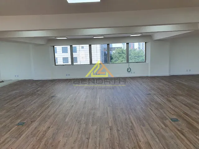 Conjunto comercial com 204m², para alugar, no bairro brooklin em São Paulo