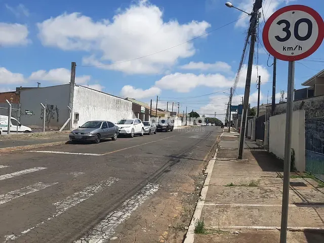 Sobrado com 1750m², para alugar, no bairro Oficinas em Ponta Grossa