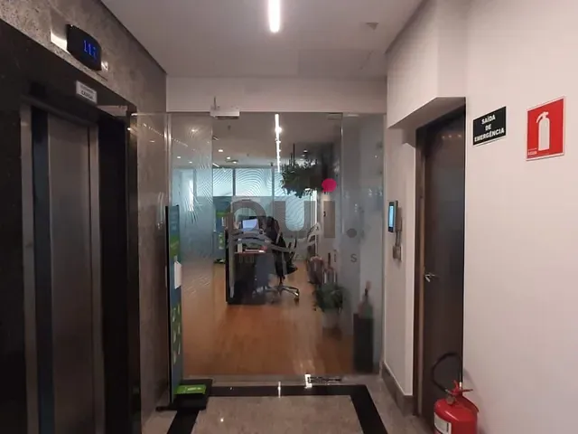 Conjunto comercial para alugar, no bairro Vila Olímpia em São Paulo