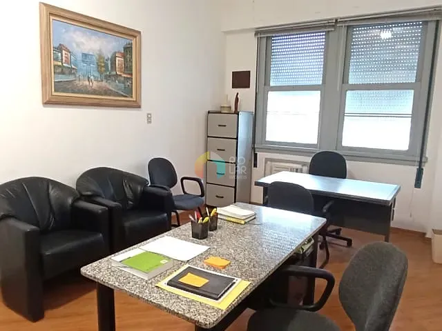 Conjunto comercial com 18m², à venda, no bairro Centro em Rio de Janeiro