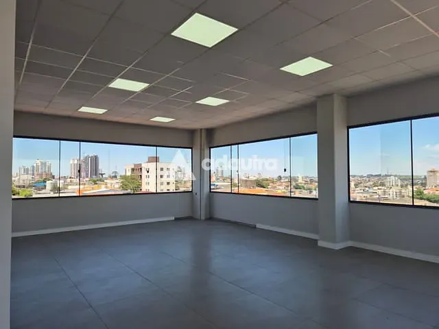 Conjunto comercial com 118m², para alugar, no bairro Jardim Carvalho em Ponta Grossa
