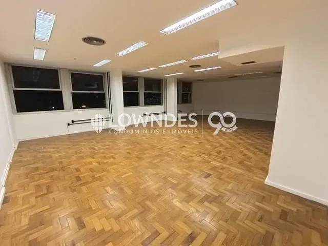Conjunto comercial com 260m², para alugar, no bairro Centro em Rio de Janeiro
