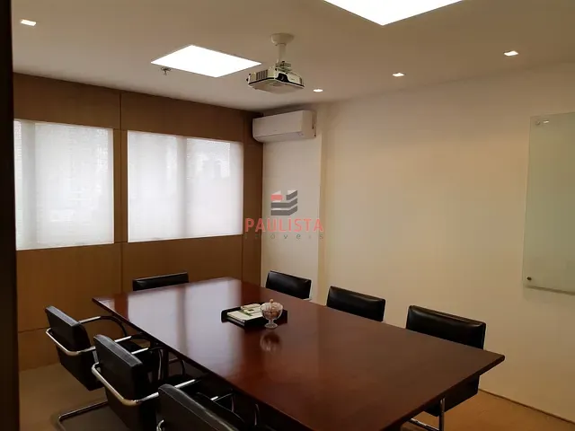Conjunto comercial para alugar, no bairro Saúde em São Paulo