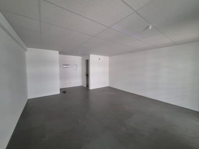 Conjunto comercial com 40m², à venda, no bairro Cerqueira César em São Paulo