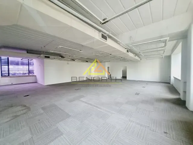 Conjunto comercial com 375m², para alugar, no bairro Brooklin em São Paulo