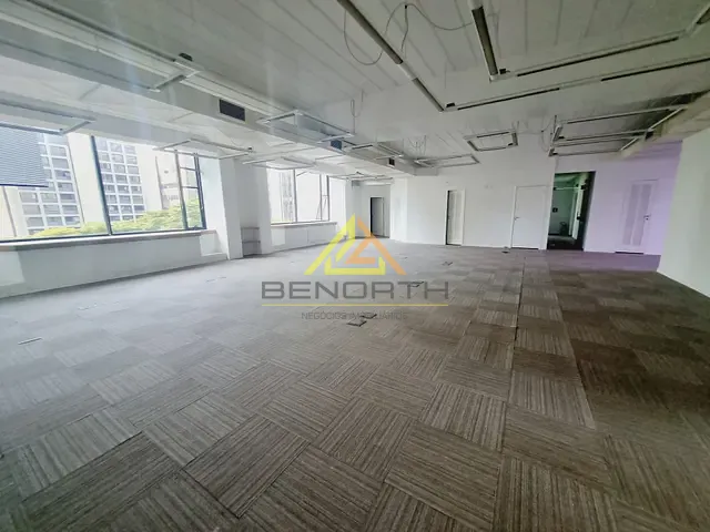 Conjunto comercial com 375m², para alugar, no bairro Brooklin em São Paulo