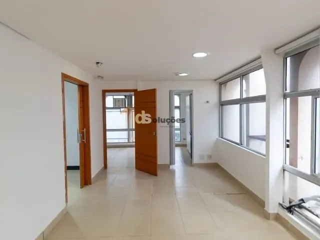 Conjunto comercial para alugar, no bairro Cerqueira César em São Paulo