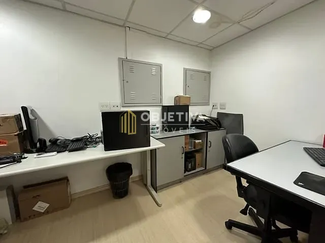 Conjunto comercial com 214m², à venda, no bairro Floresta em Porto Alegre