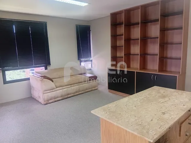Conjunto comercial com 37m², para alugar, no bairro Jardim Paulista em São Paulo
