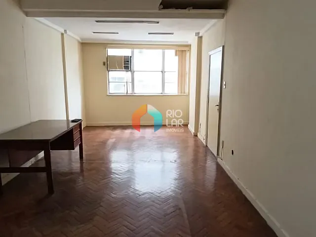 Conjunto comercial com 35m², à venda, no bairro Centro em Rio de Janeiro