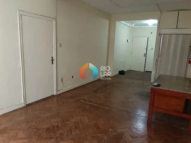Conjunto comercial com 35m², à venda, no bairro Centro em Rio de Janeiro