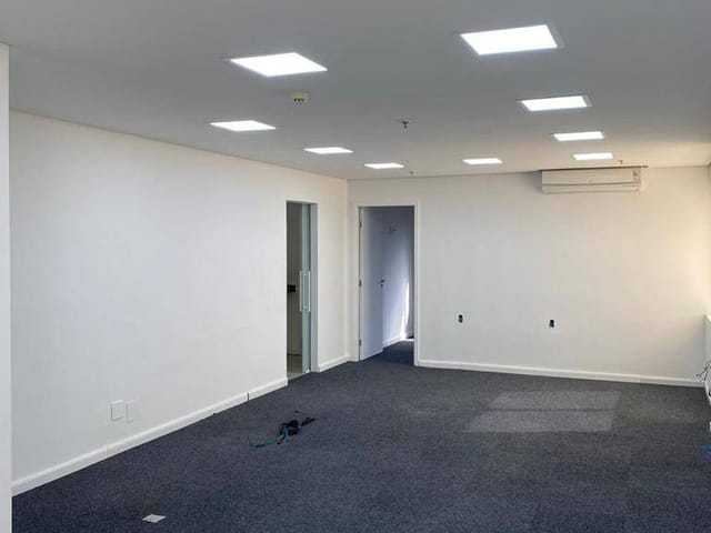 Conjunto comercial à venda ou para alugar, no bairro Itaim Bibi em São Paulo