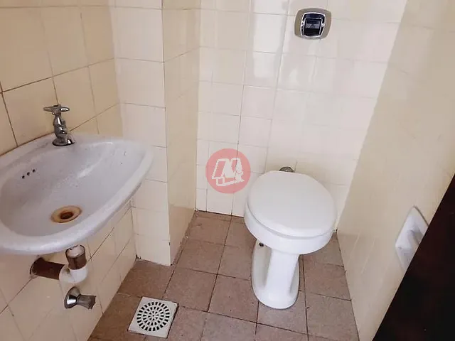 Conjunto comercial com 25m², para alugar, no bairro Centro Histórico em Porto Alegre