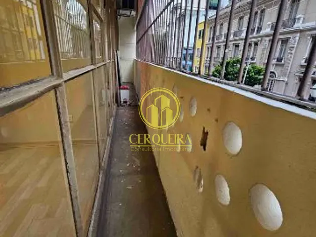 Conjunto comercial com 100m², para alugar, no bairro República em São Paulo