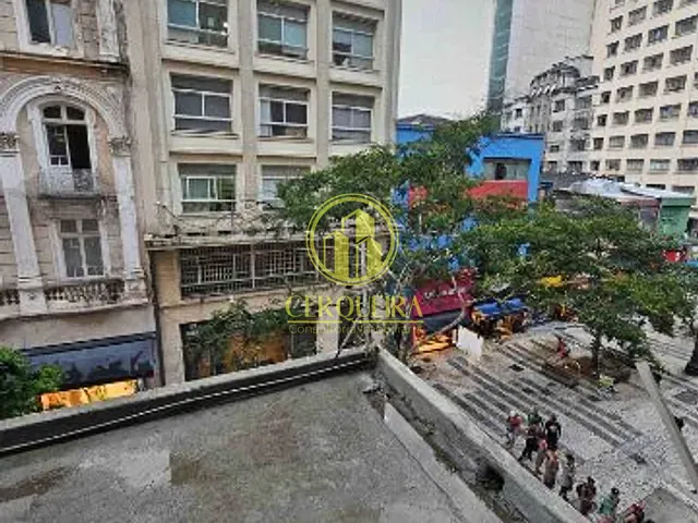 Conjunto comercial com 100m², para alugar, no bairro República em São Paulo