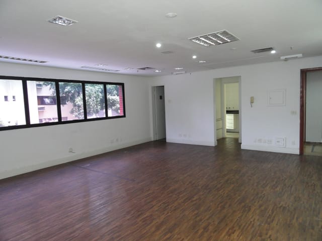 Conjunto comercial para alugar, no bairro Vila Clementino em São Paulo