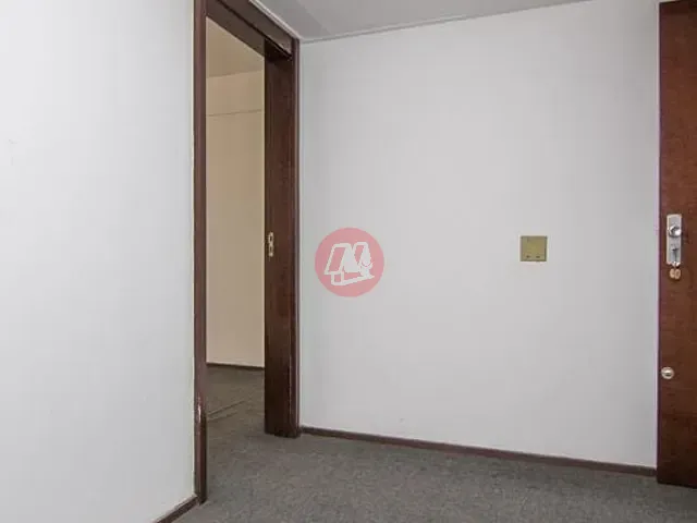 Conjunto comercial com 41m², para alugar, no bairro Centro Histórico em Porto Alegre