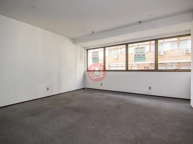 Conjunto comercial com 41m², para alugar, no bairro Centro Histórico em Porto Alegre