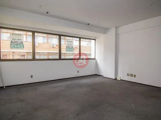 Conjunto comercial com 41m², para alugar, no bairro Centro Histórico em Porto Alegre