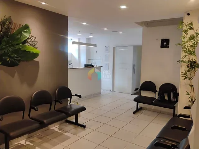 Conjunto comercial com 229m², à venda, no bairro Copacabana em Rio de Janeiro