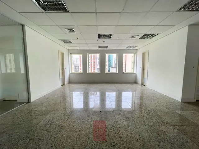 Conjunto comercial com 200m², à venda, no bairro Consolação em São Paulo