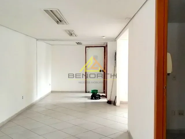 Conjunto comercial com 90m², para alugar, no bairro Santana em São Paulo