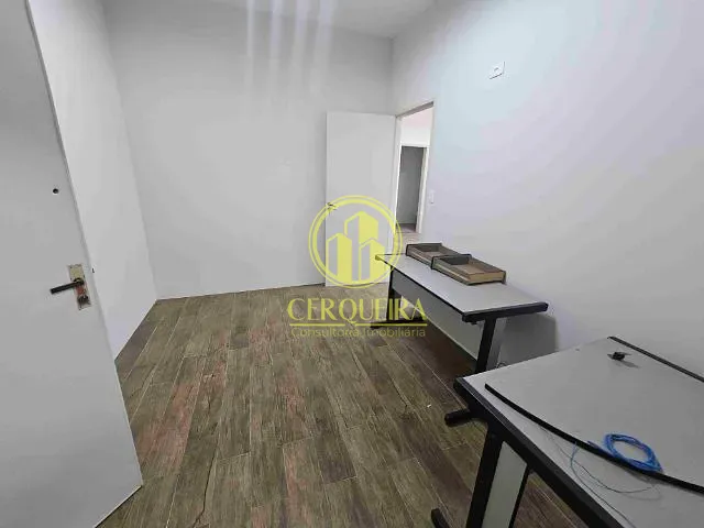 Conjunto comercial com 130m², para alugar, no bairro República em São Paulo
