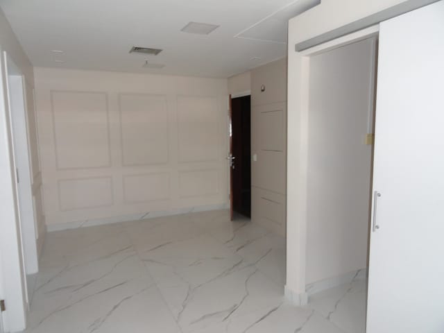 Conjunto comercial com 115m², para alugar, no bairro Vila Clementino em São Paulo
