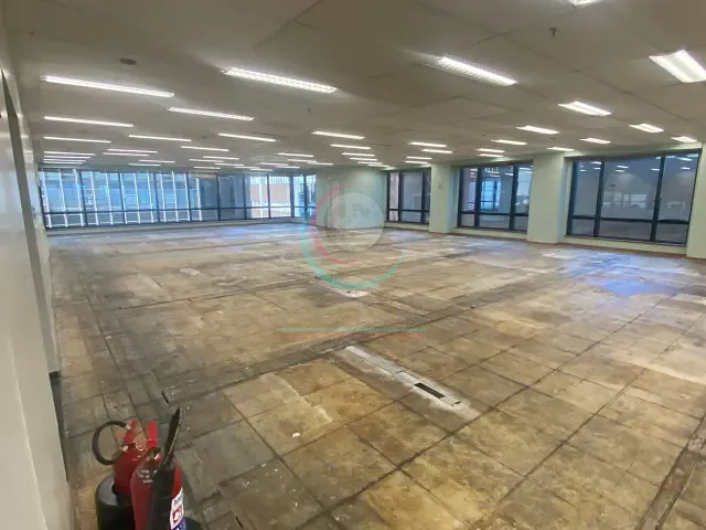 Conjunto comercial para alugar, no bairro Cerqueira César em São Paulo