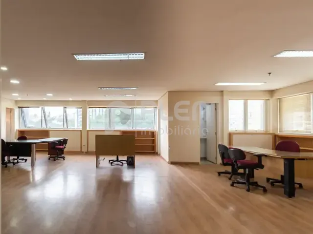 Conjunto comercial para alugar, no bairro Higienópolis em São Paulo