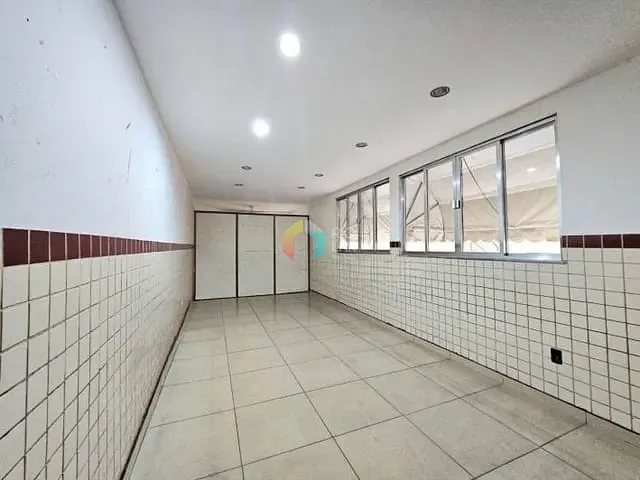 Casa com 450m², à venda, no bairro Curicica em Rio de Janeiro