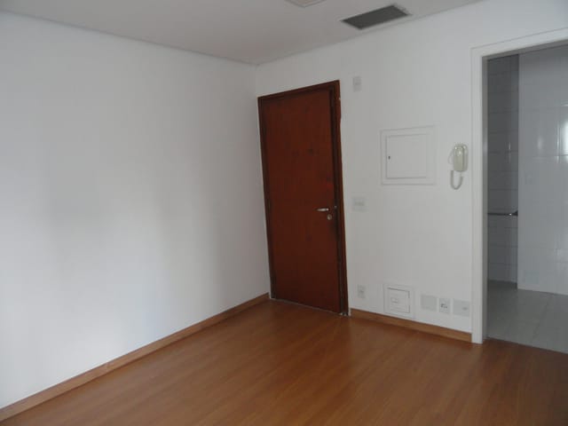 Conjunto comercial com 115m², para alugar, no bairro Vila Clementino em São Paulo