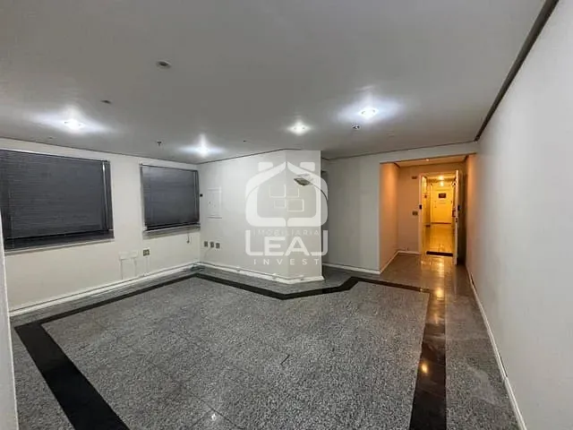 Conjunto comercial com 60m², para alugar, no bairro Itaim Bibi em São Paulo