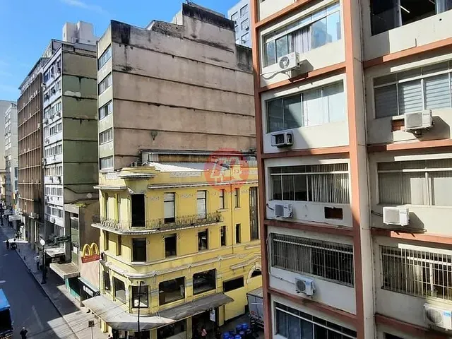 Conjunto comercial com 33m², para alugar, no bairro Centro Histórico em Porto Alegre