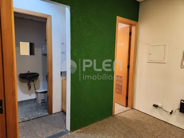 Conjunto comercial para alugar, no bairro Vila Olímpia em São Paulo
