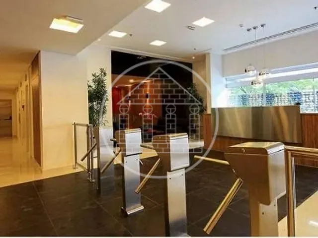 Conjunto comercial com 40m², à venda, no bairro Santo Amaro em São Paulo