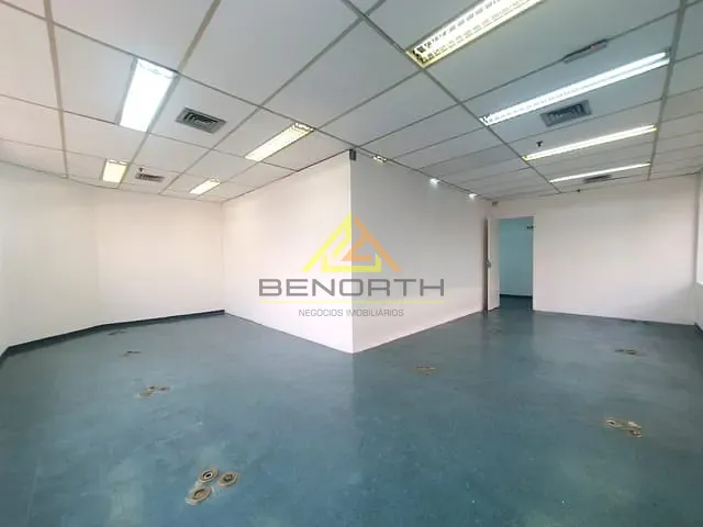 Conjunto comercial com 87m², para alugar, no bairro Água Branca em São Paulo