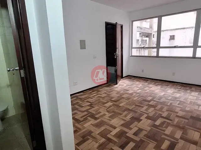 Conjunto comercial com 25m², para alugar, no bairro Centro Histórico em Porto Alegre