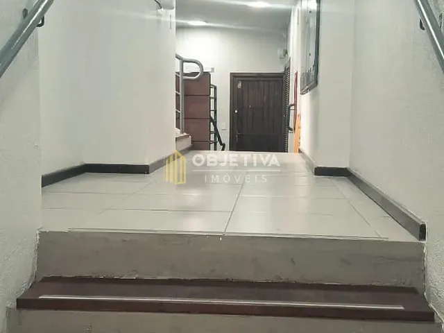 Conjunto comercial à venda, no bairro Floresta em Porto Alegre