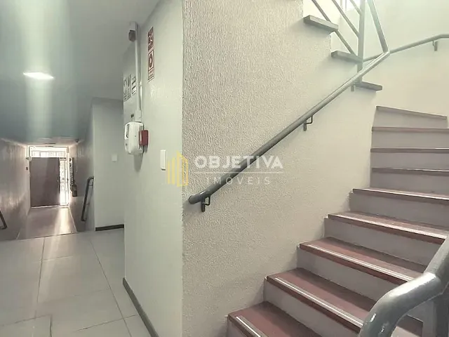 Conjunto comercial à venda, no bairro Floresta em Porto Alegre