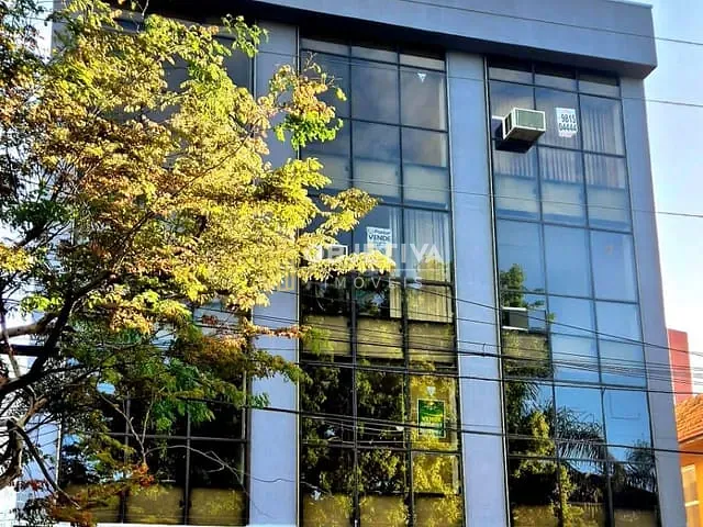 Conjunto comercial à venda, no bairro Floresta em Porto Alegre