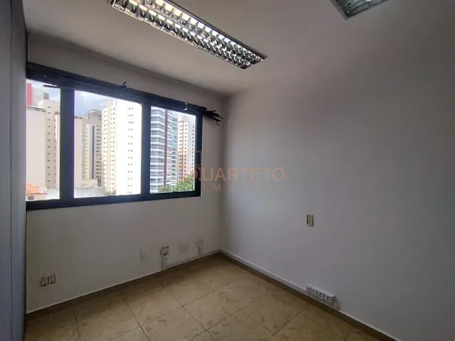 Conjunto comercial à venda, no bairro Saúde em São Paulo