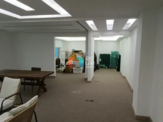 Conjunto comercial com 180m², à venda, no bairro Centro em Rio de Janeiro