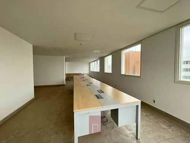 Conjunto comercial com 77m², à venda, no bairro Higienópolis em São Paulo