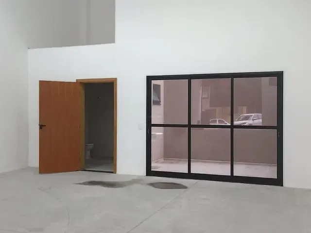 Galpão / Barracão com 180m², para alugar, no bairro Centro em São Caetano do Sul