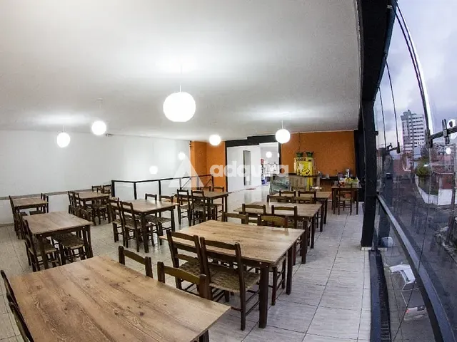 Conjunto comercial com 185m², à venda, no bairro Orfãs em Ponta Grossa