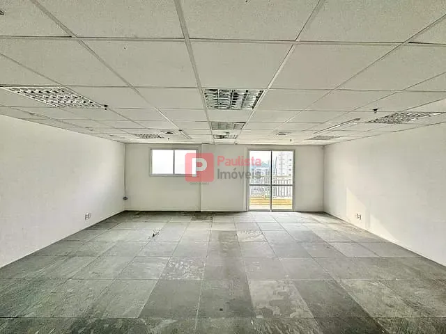 Conjunto comercial com 185m², para alugar, no bairro Chácara Santo Antônio  / Jardim Dom Bosco em São Paulo