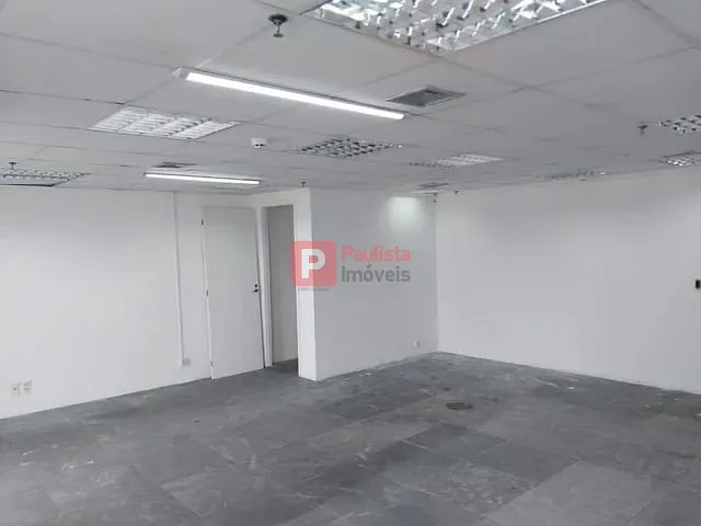 Conjunto comercial com 185m², para alugar, no bairro Chácara Santo Antônio  / Jardim Dom Bosco em São Paulo