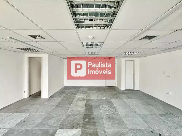 Conjunto comercial com 185m², para alugar, no bairro Chácara Santo Antônio  / Jardim Dom Bosco em São Paulo